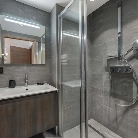 Luxury Escape With Views And Parking Apartmán *