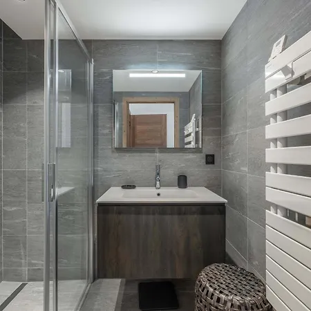 Apartmán Luxury Escape With Views And Parking