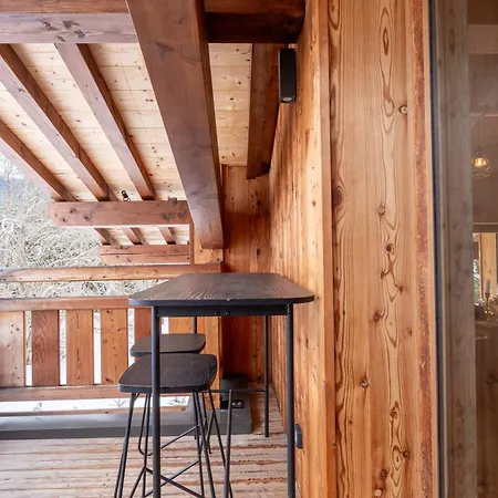 Luxury Escape With Views And Parking موجوف