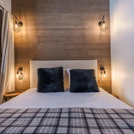 Luxury Escape With Views And Parking موجوف