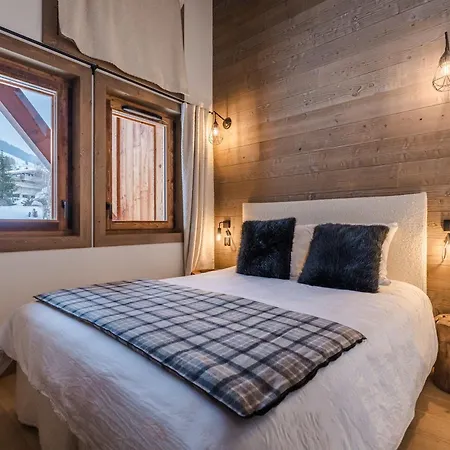 Luxury Escape With Views And Parking * موجوف