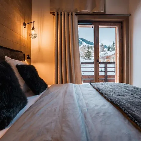 Luxury Escape With Views And Parking شقة موجوف
