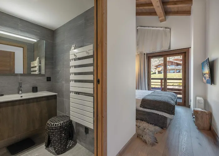 Luxury Escape With Views And Parking Apartmán