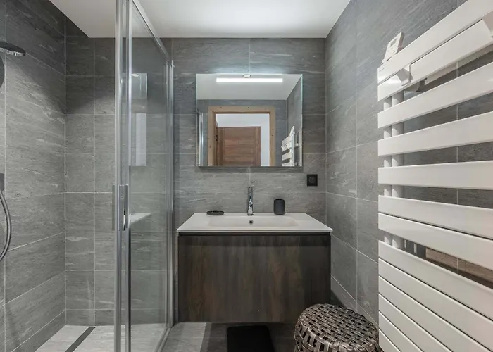 Apartmán Luxury Escape With Views And Parking