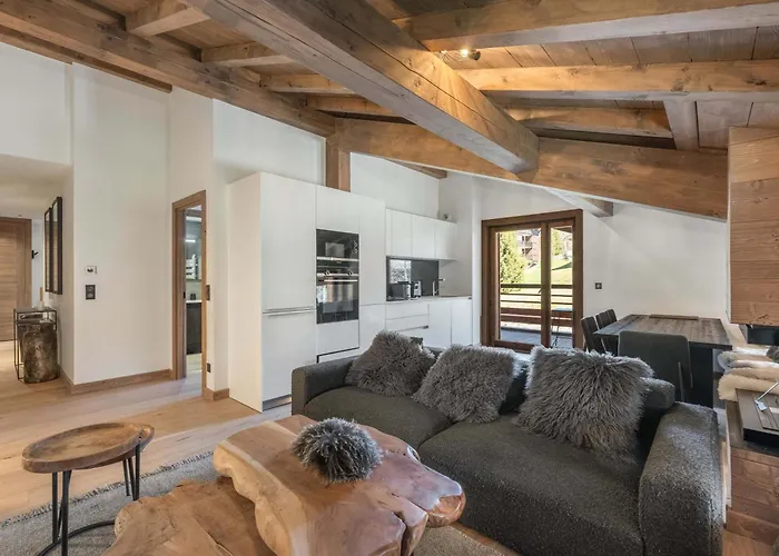 Luxury Escape With Views And Parking *